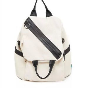 Like Dreams 2 in 1 convertible bag